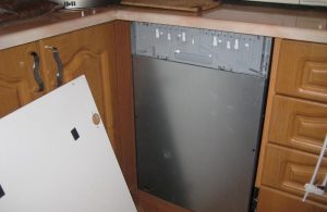 Установка фасада на посудомоечную машину в Долгопрудном
